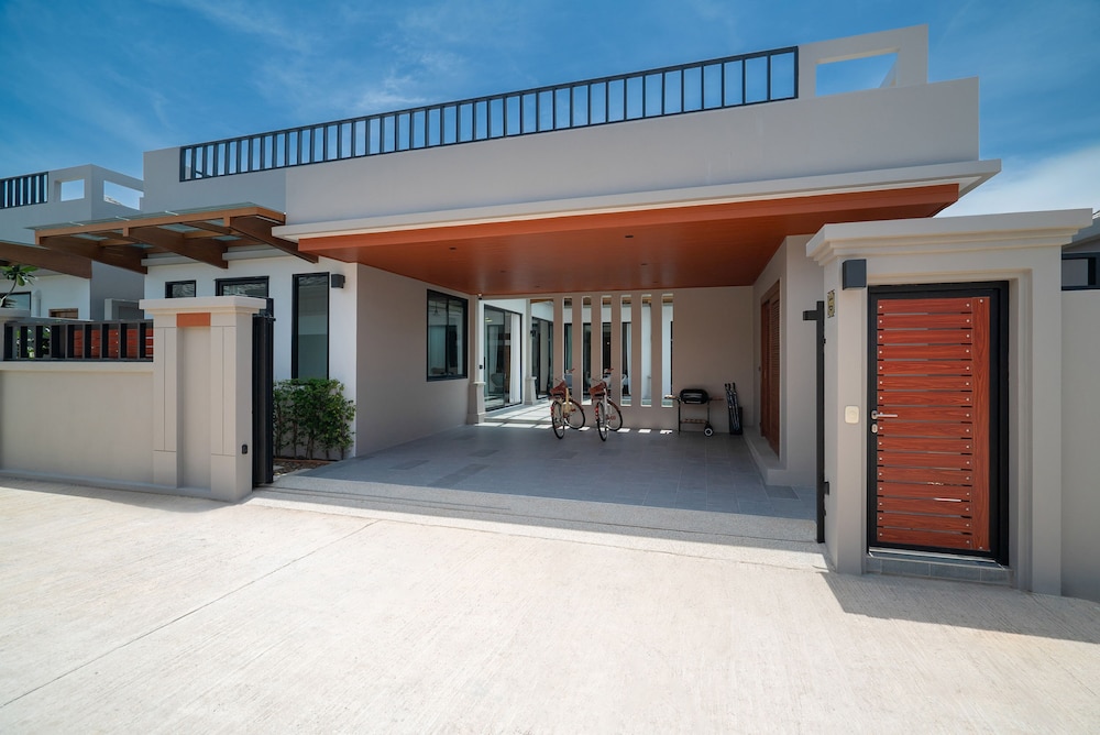 rawayana central park villas