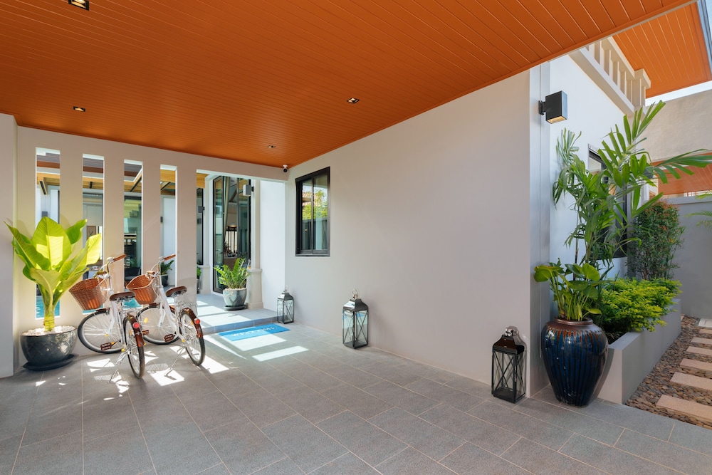 rawayana central park villas