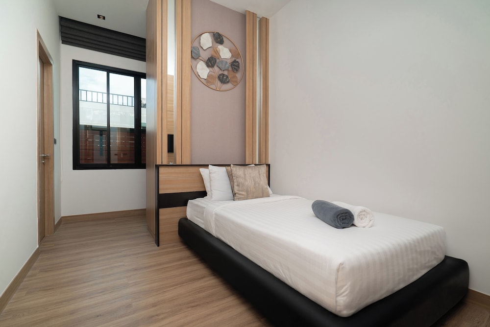 rawayana central park villas