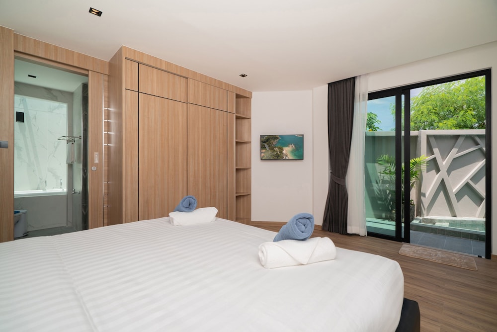 rawayana central park villas