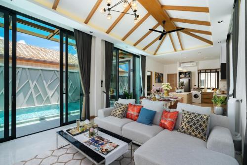 rawayana central park villas
