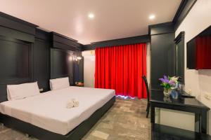patong holiday dream hotel