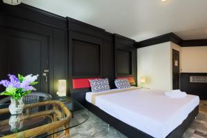 patong holiday dream hotel