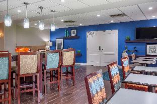 hampton inn adel