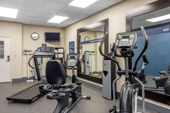 hampton inn adel