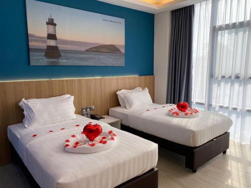 lighthouse hotel