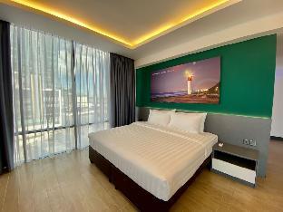 lighthouse hotel