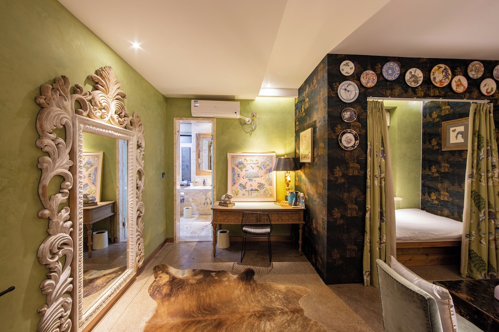 qu she boutique hotel