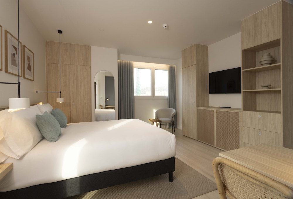 staybridge suites malaga an ihg hotel