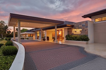 holiday inn and suites batangas limapark by ihg