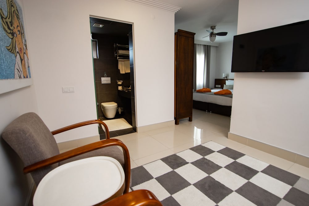 hotel pier marina bodrum