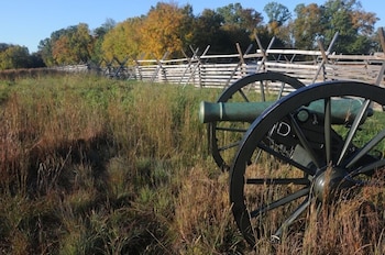 holiday inn express and suites murfreesboro west an ihg hotel