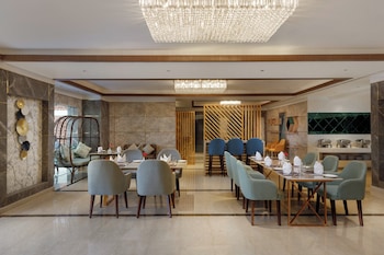 holiday inn resort kathmandu burhanilkantha an ihg hotel