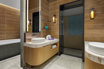 crowne plaza shanghai snow world an ihg hotel