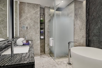 crowne plaza shanghai snow world an ihg hotel