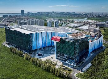 crowne plaza shanghai snow world an ihg hotel