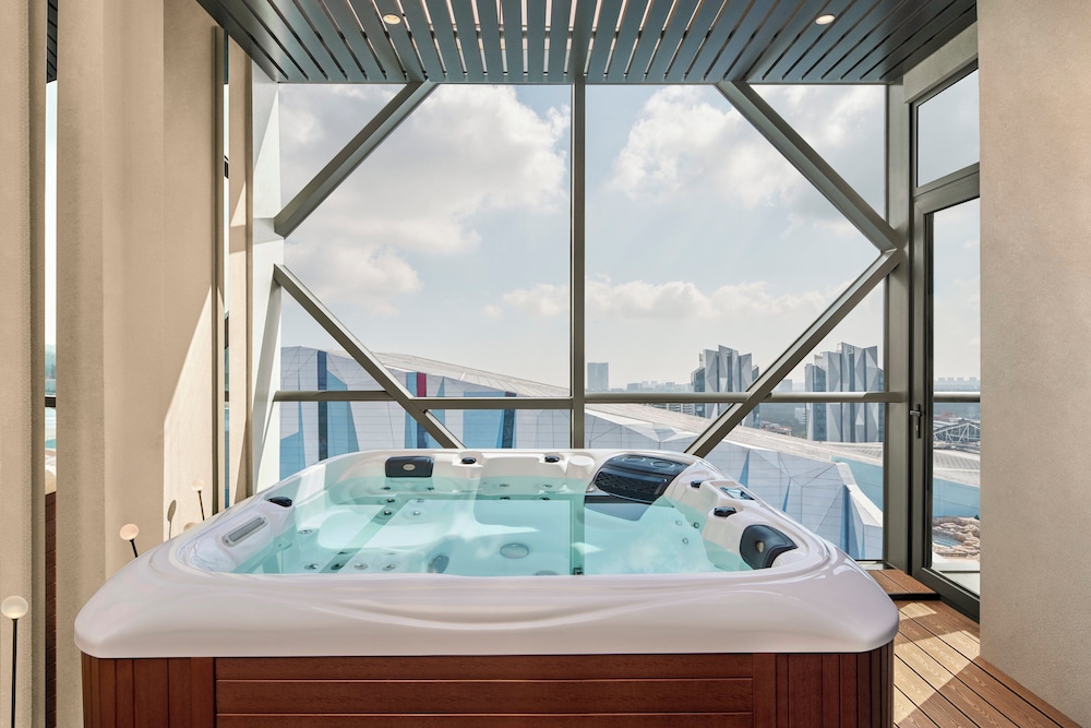 crowne plaza shanghai snow world an ihg hotel