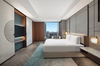 hualuxe haining an ihg hotel