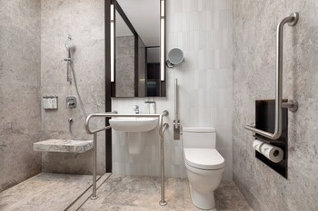 hualuxe haining an ihg hotel