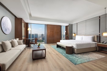 hualuxe haining an ihg hotel