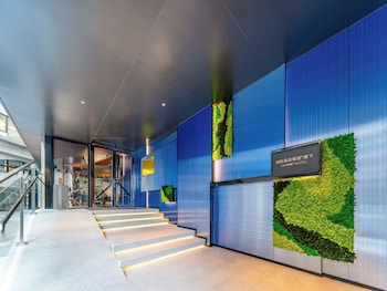 holiday inn express shanghai jingan temple