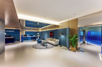 holiday inn express shanghai jingan temple