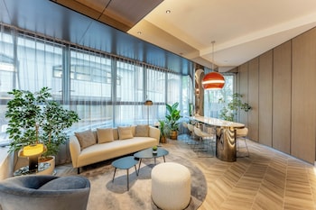 holiday inn express shanghai jingan temple