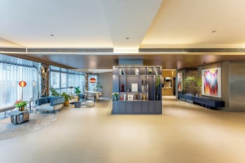 holiday inn express shanghai jingan temple