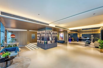 holiday inn express shanghai jingan temple