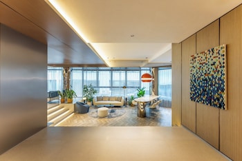 holiday inn express shanghai jingan temple