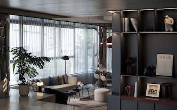 holiday inn express shanghai jingan temple