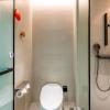 holiday inn express shanghai jingan temple