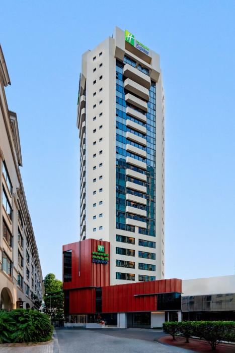 holiday inn express shanghai jingan temple