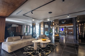 Dominium Palace,,3.5 star