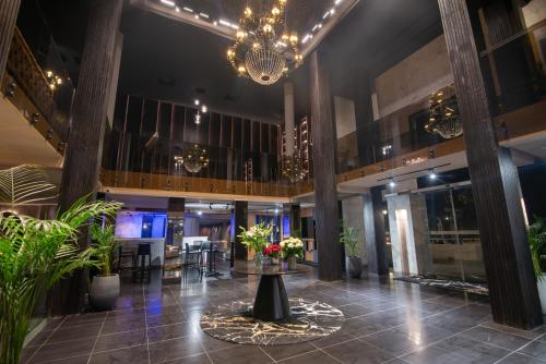 Dominium Palace,,3.5 star