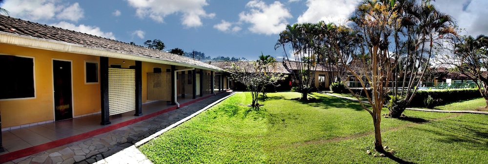 vila francesa hotel