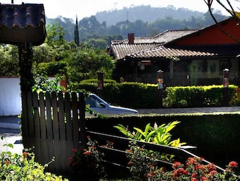 vila francesa hotel