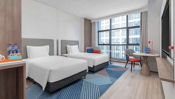 holiday inn express foshan new city an ihg hotel