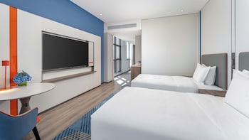 holiday inn express foshan new city an ihg hotel