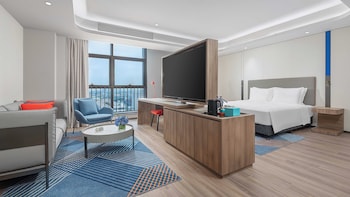 holiday inn express foshan new city an ihg hotel