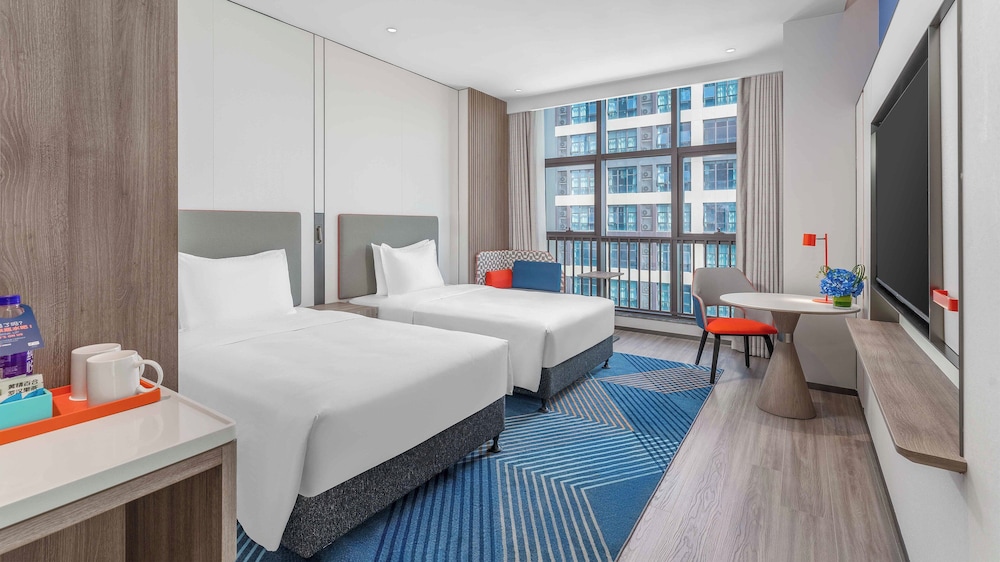 holiday inn express foshan new city an ihg hotel