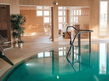 hotel and spa baie des anges by thalazur