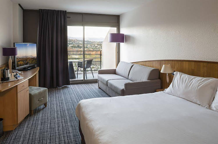 hotel and spa baie des anges by thalazur