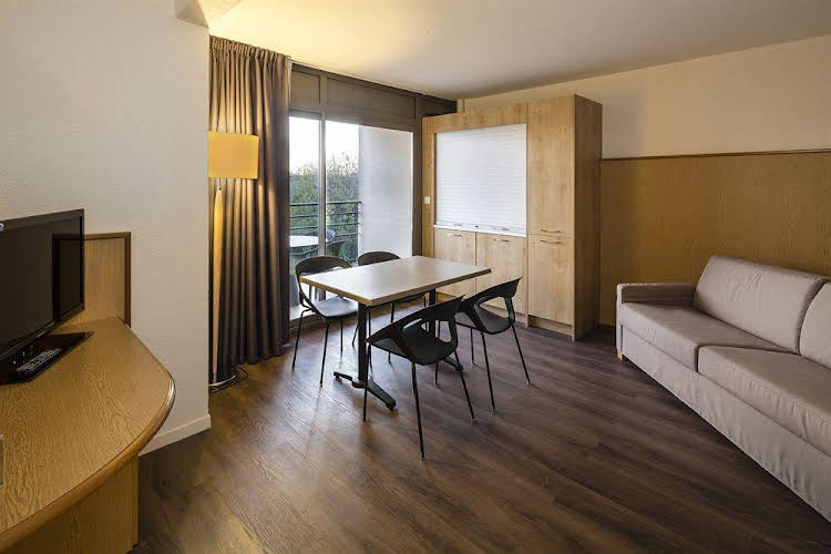 hotel and spa baie des anges by thalazur