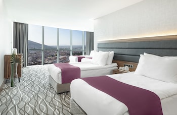 lilium hotel and suites