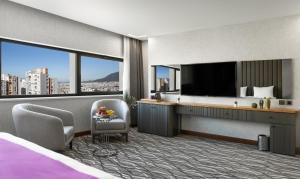 lilium hotel and suites