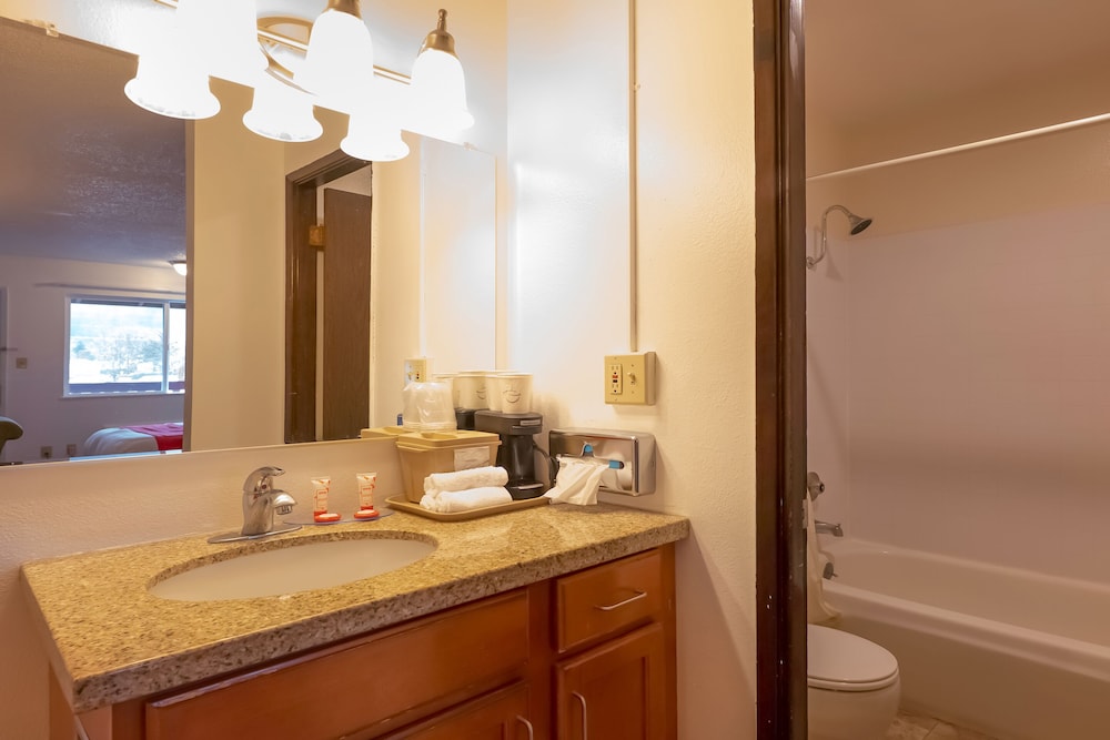 oyo hotel chehalis i 5 south