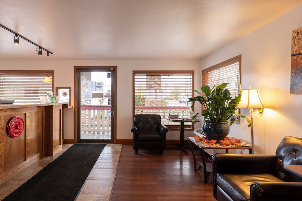 oyo hotel chehalis i 5 south