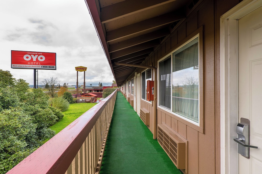 oyo hotel chehalis i 5 south