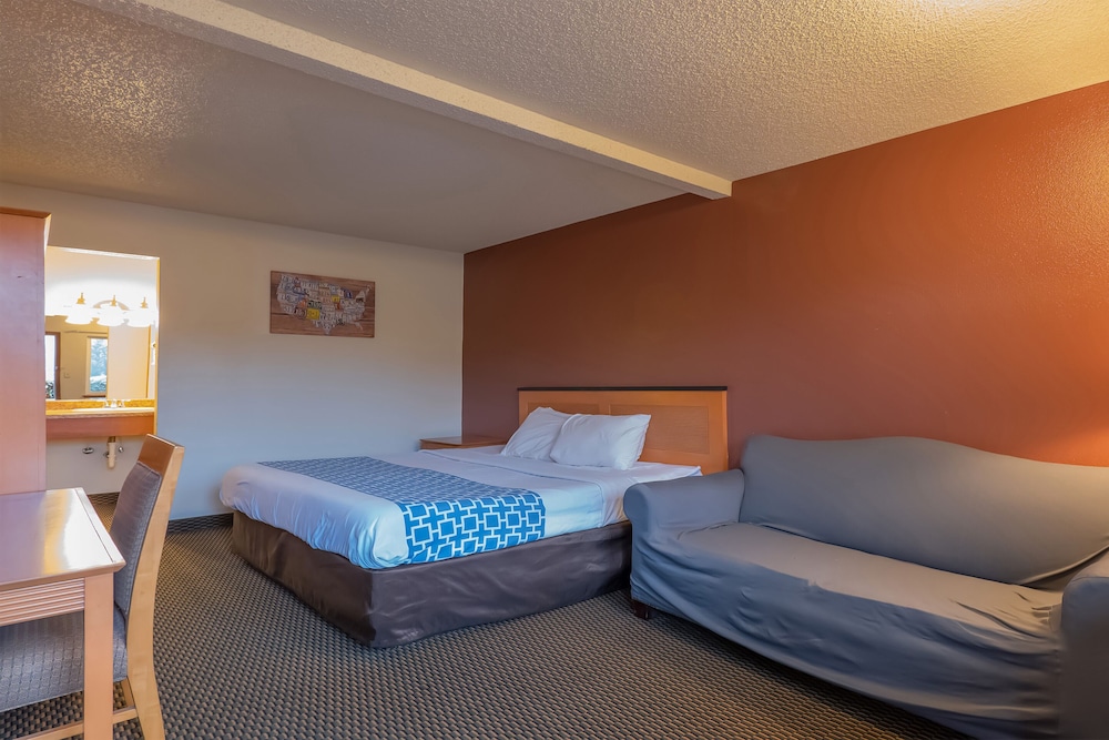 oyo hotel chehalis i 5 south